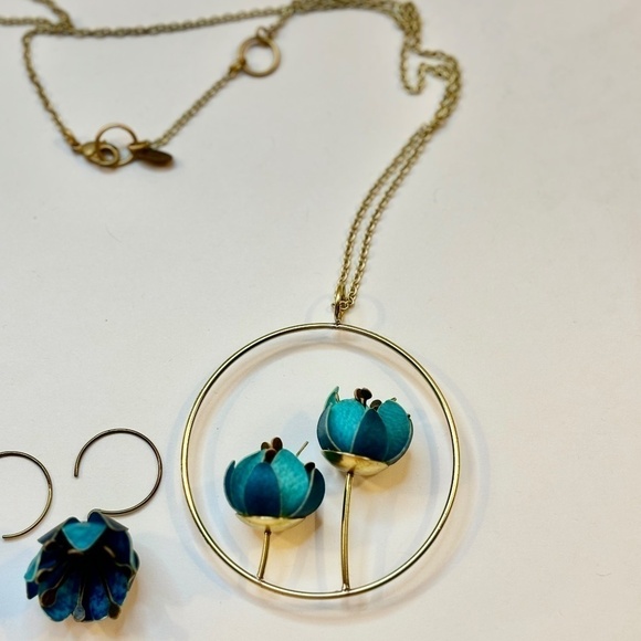 Paca Peca Parchment Jewelry Collection, Blue Bells - Picture 6 of 14